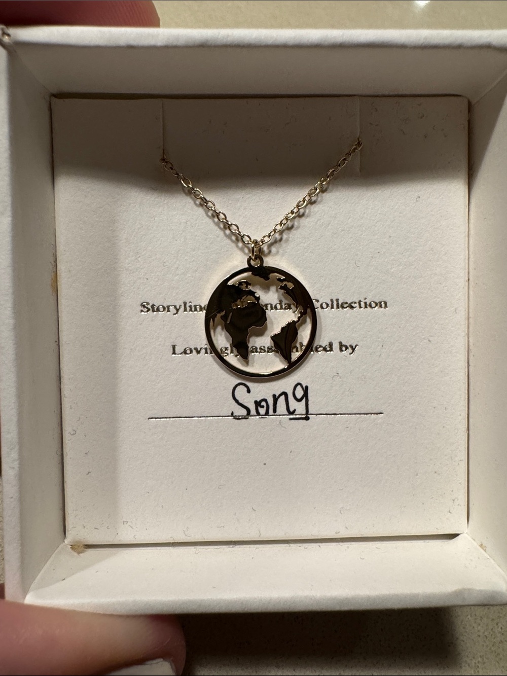 NWT Noonday Collection Storyline World Map Pendant Necklace Gold Plated